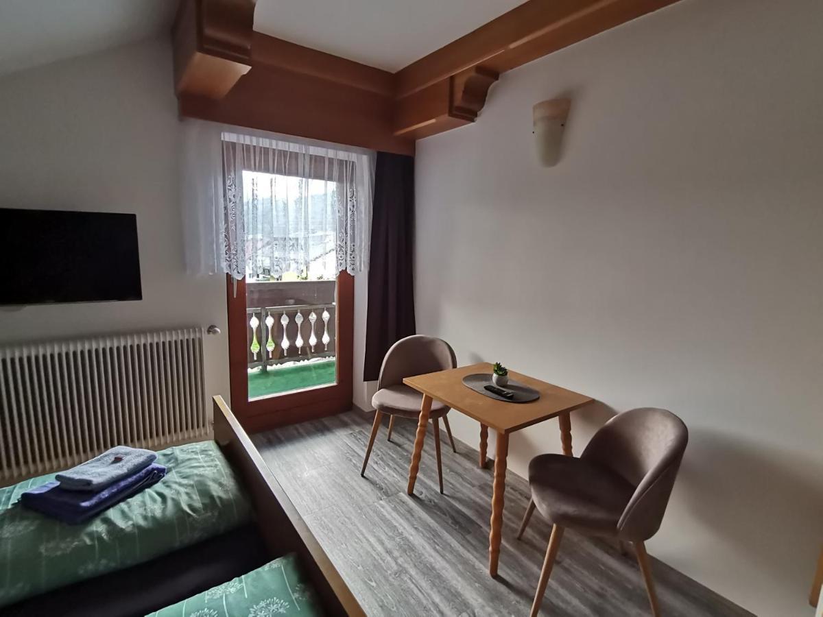 Haus Bergblick Fruehstueckspension Oberort Exteriér fotografie